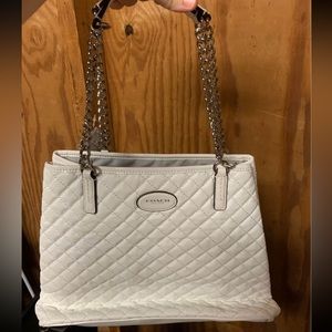 Beautiful Large Coach Hand Bag *NWT*